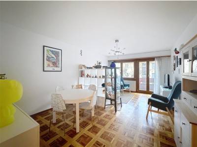 Sion, bel appartement de 3.5 pièces de 87m2 à proximité du centre-ville avec 2 balcons - Appartement à Sion