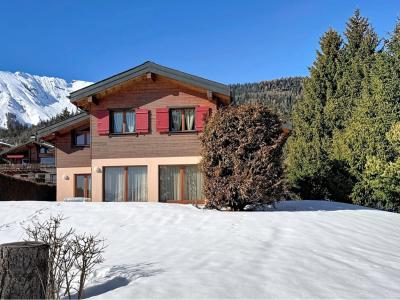 Arbaz, joli chalet de 6.5 pièces de 157m2, avec places de parc et places couvertes et avec un ensoleillement optimal - Chalet à Arbaz