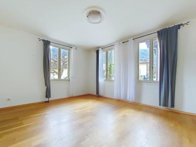 Bramois, charmant appartement de 4.5 pièces de 95 m2 au cœur du vieux village avec place de parc - Appartement à Bramois