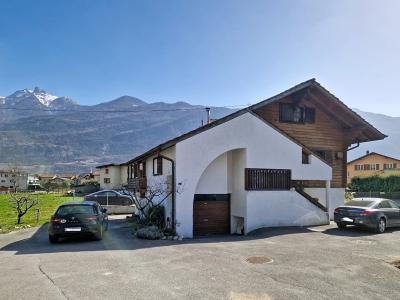 Fully, charmante maison de 5.5 pièces de 160 m2 avec garage et places de parc - Maison à Fully